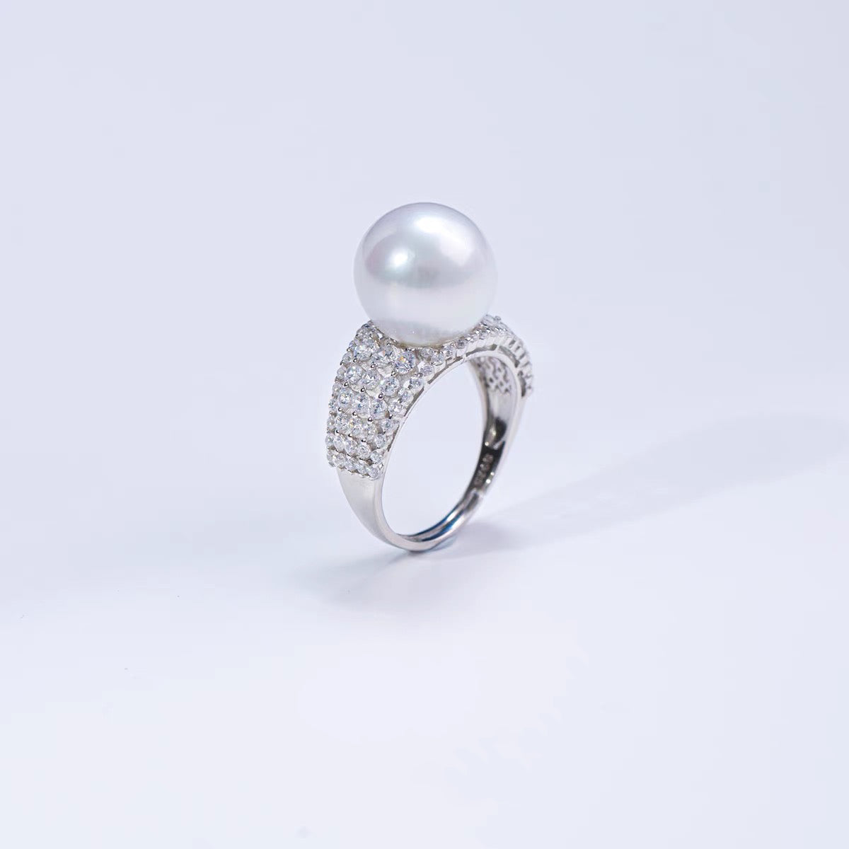 12.0-12.5 mm White Freshwater Pearl and Diamond Ring