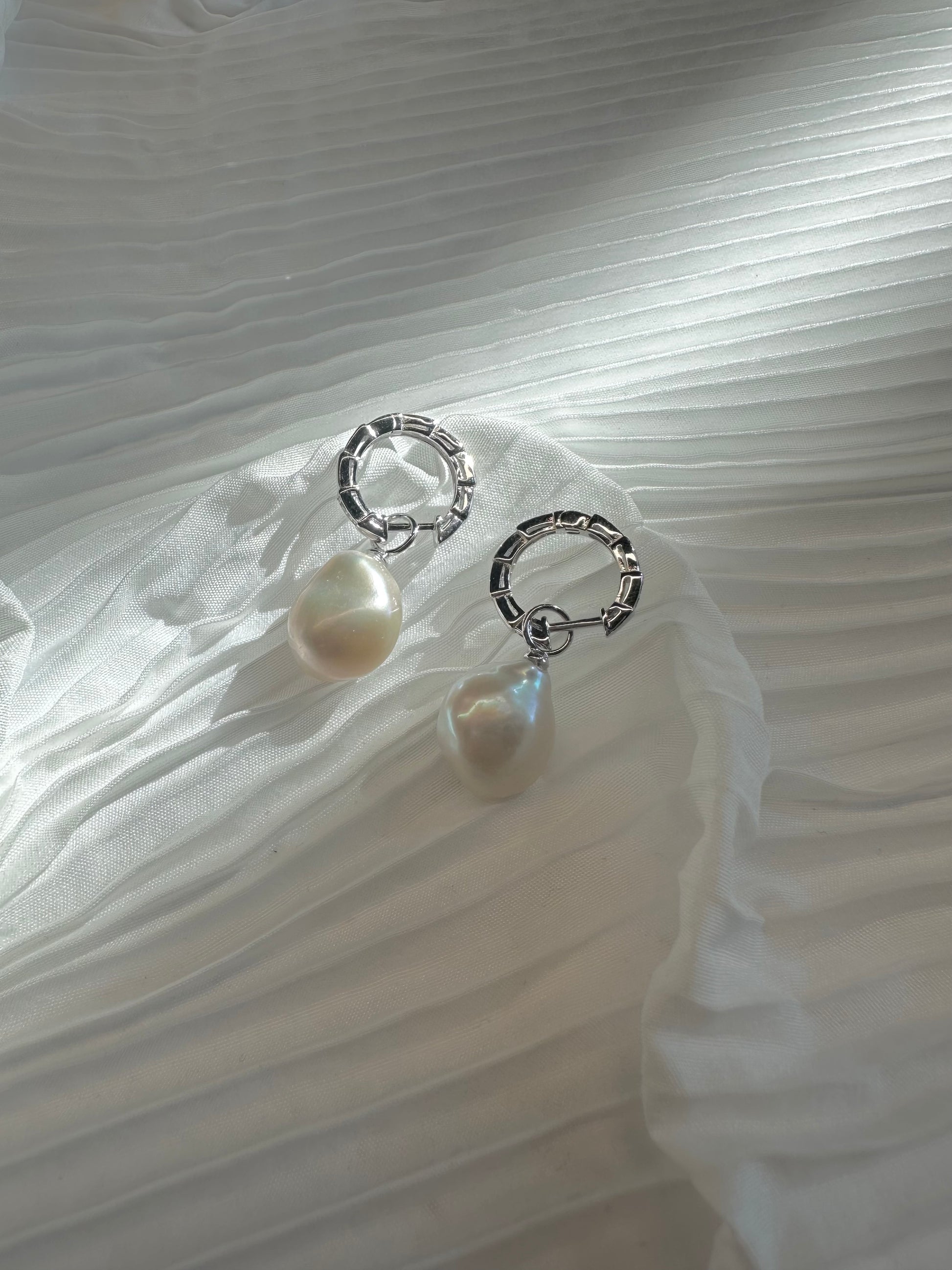 Fashionable  Simple Series Bamboo Hoop Pearl Earrings